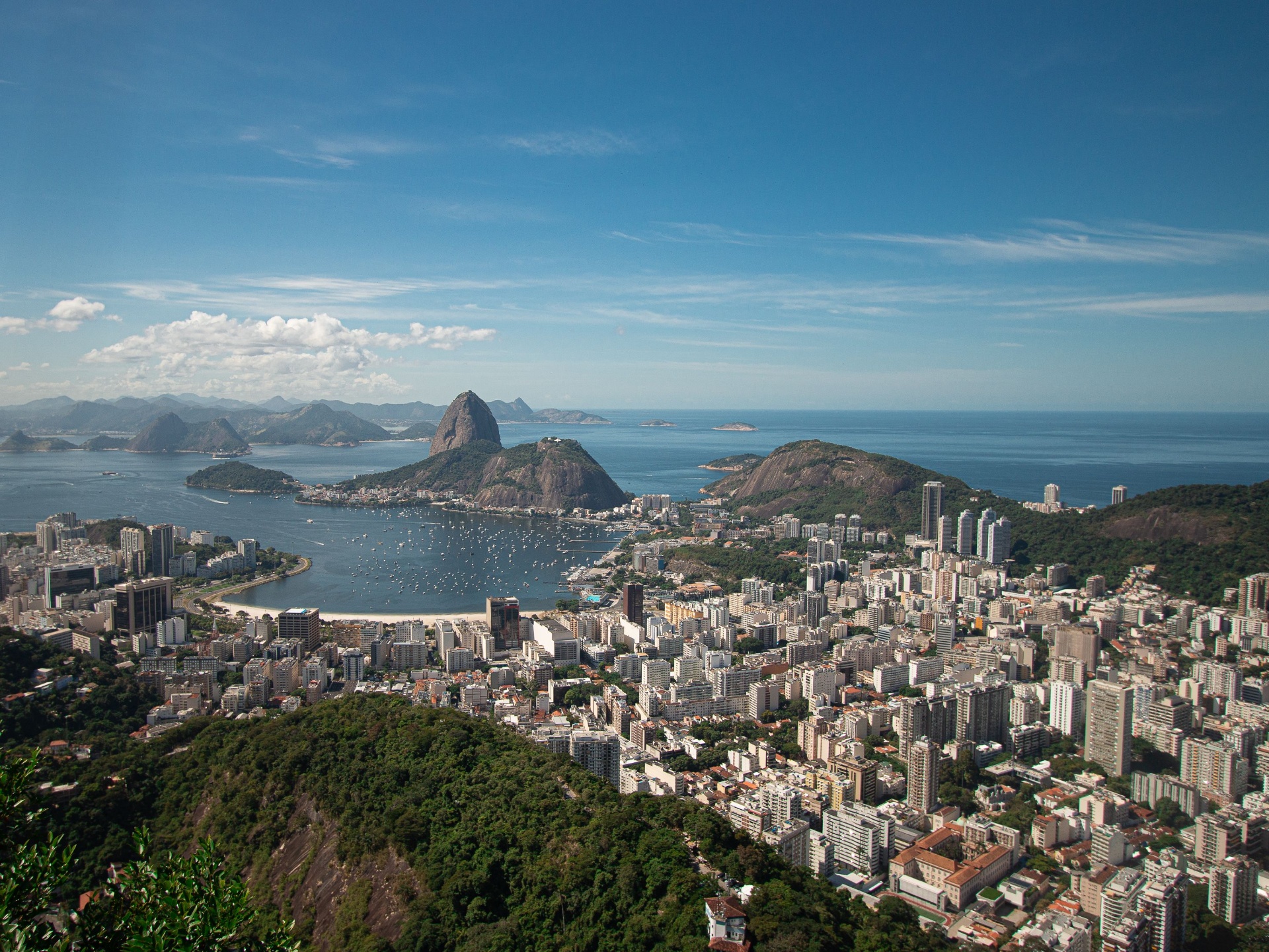 Rio de Janeiro — Blick auf Zuckerhut und Guanabara-Bucht